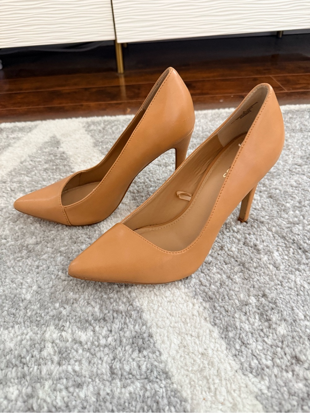 Express Women's Camel Pointed-Toe Stiletto Pumps
